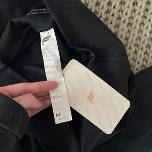 NWT Fabletics High Waisted Powerhold 7/8 Sz Medium